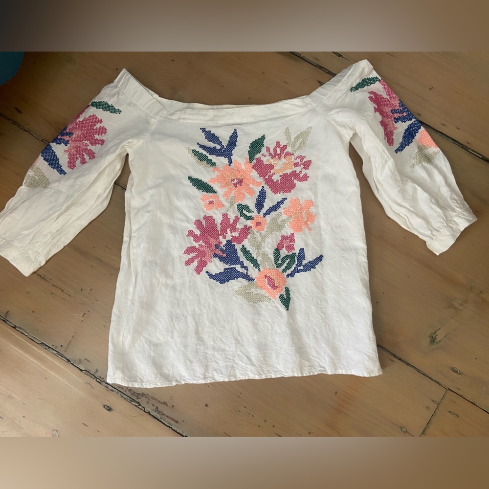 Ann Taylor Embroidered Linen Top
